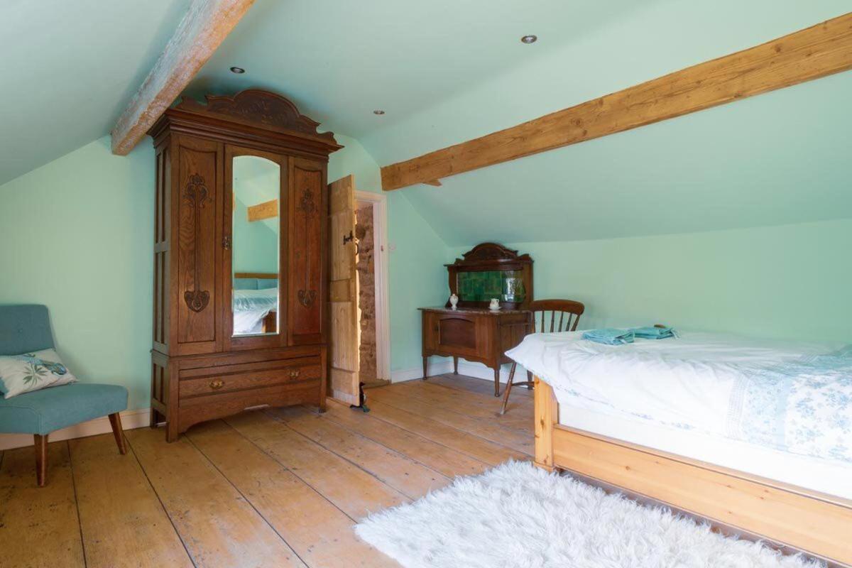 Lee House Farm Holiday Cottage With Possible Use Of Hot Tub Ninety Pounds A Session Waterfall 외부 사진