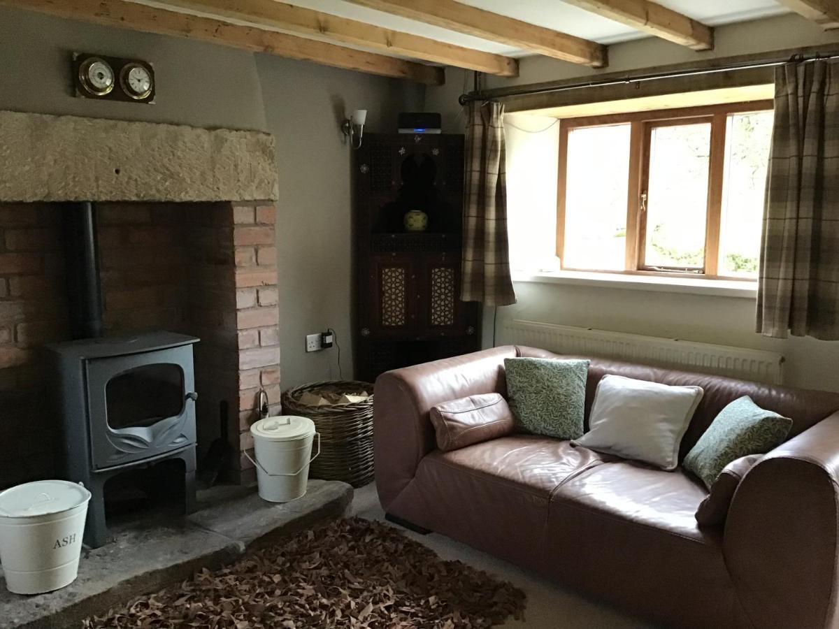 Lee House Farm Holiday Cottage With Possible Use Of Hot Tub Ninety Pounds A Session Waterfall 외부 사진